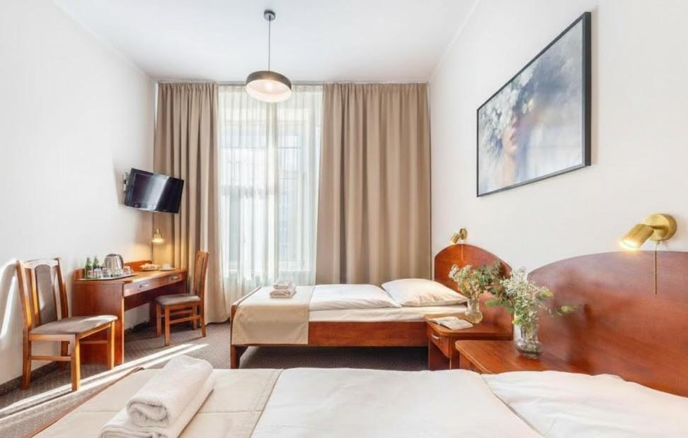 غرفة اقتصادية بسريرين منفصلين، Lothus Hotel 6/8