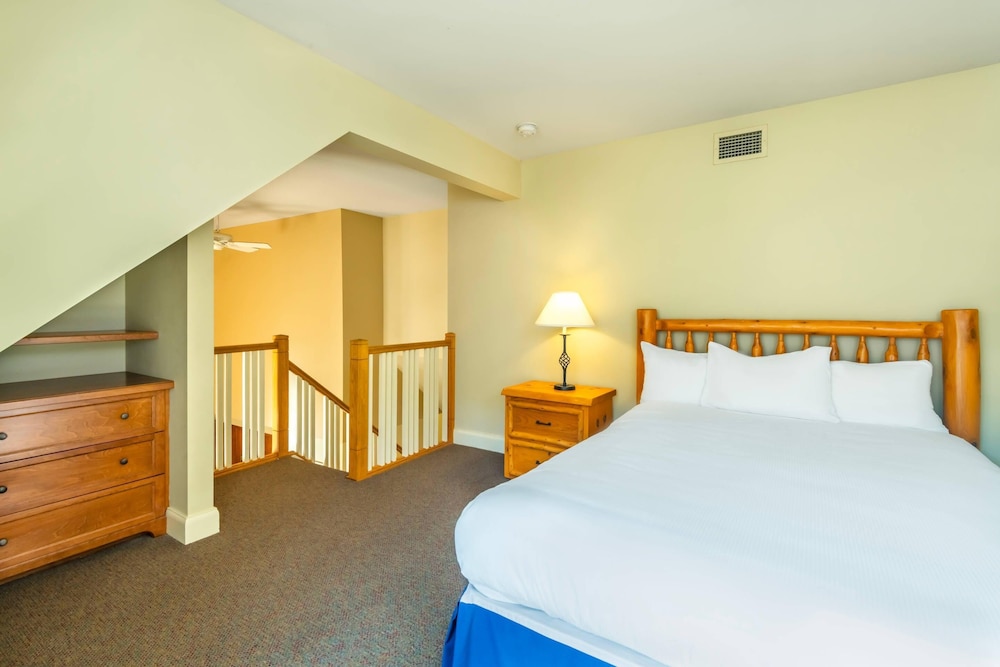 Calabogie Peaks Hotel, Ascend Hotel Member 10/50