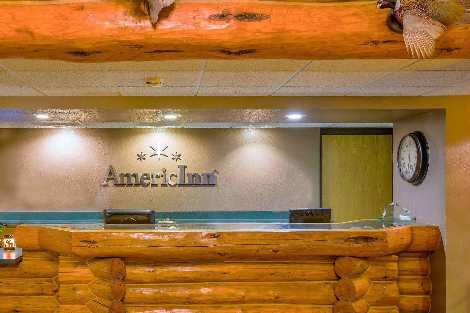 AmericInn by Wyndham Chamberlain Conference Center 6/31