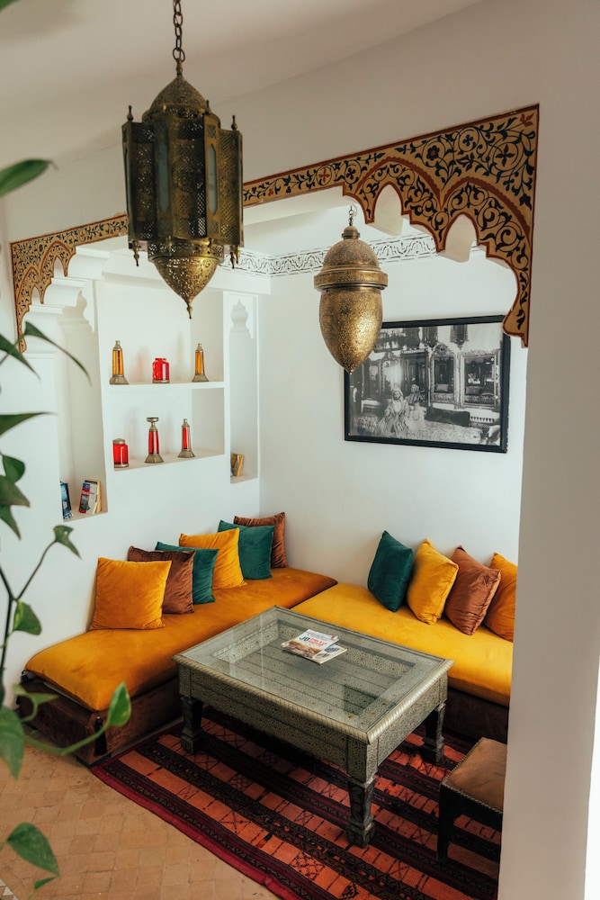 Riad Anya 32/50