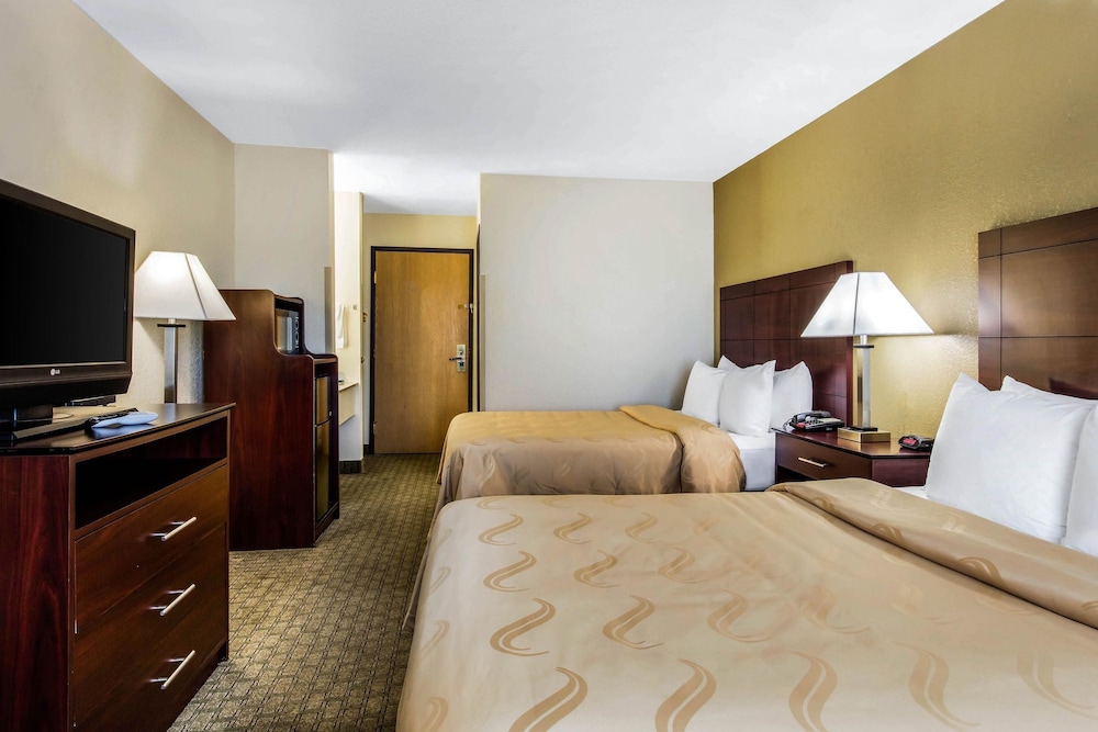 Quality Inn Batesville 18/40