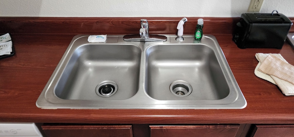 All Towne Suites 54/54