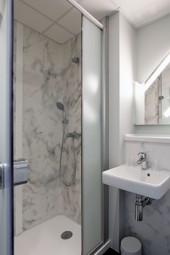 Ibis Budget Gent Centrum Dampoort 63/63