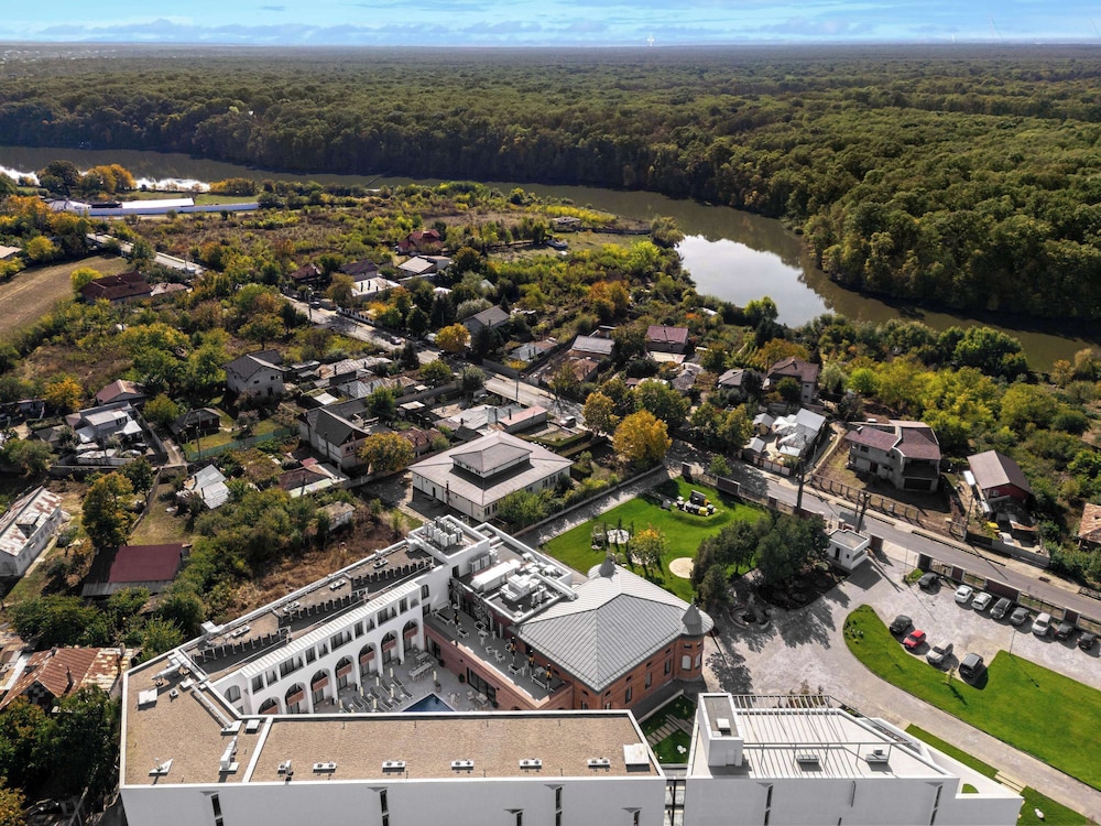 Mercure Conacul Cozieni Resort 45/49