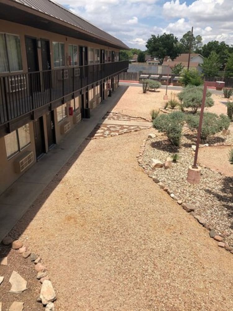 Howard Johnson by Wyndham Odessa TX 45/49