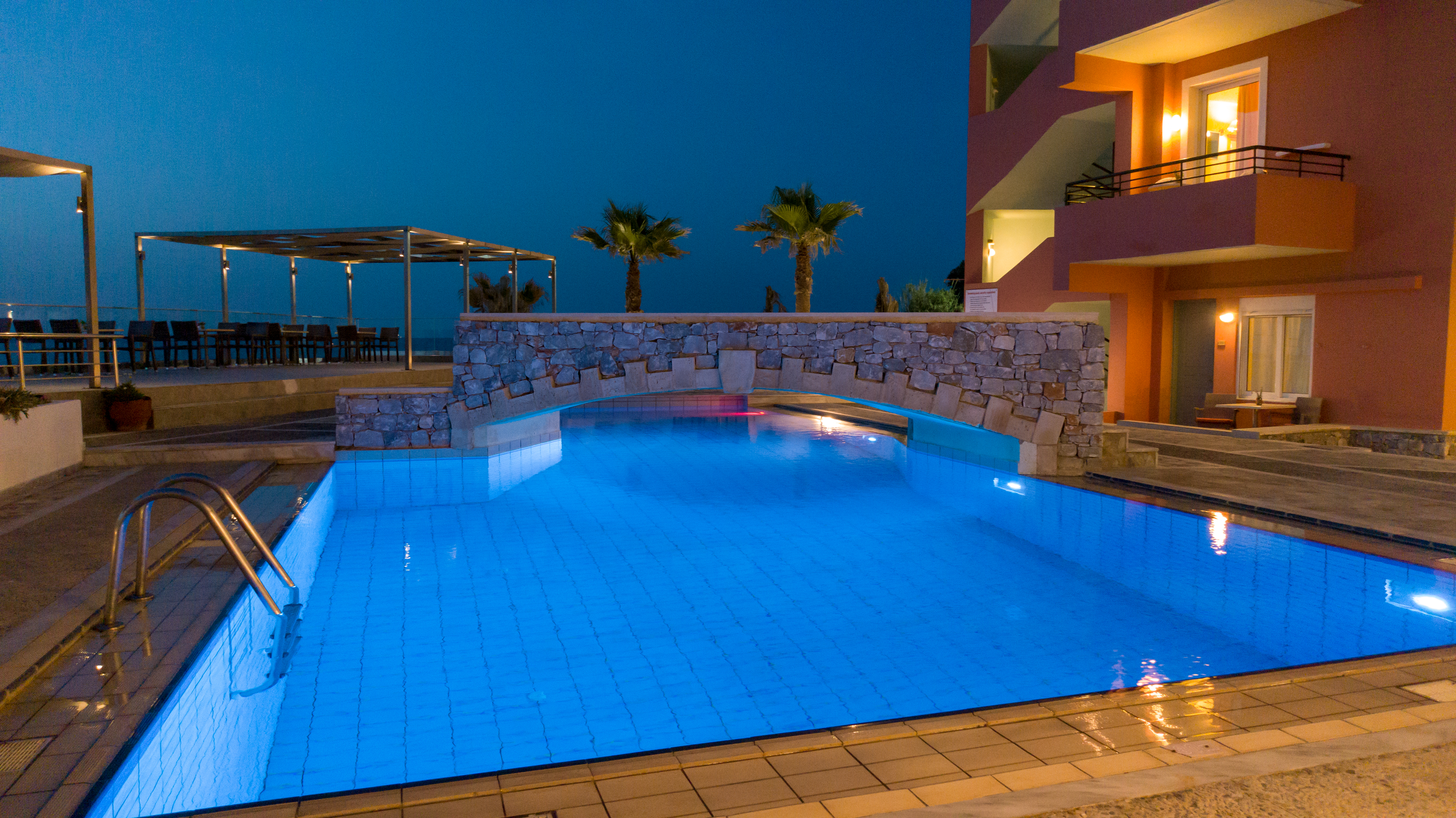 Dedalos Beach Hotel 25/50