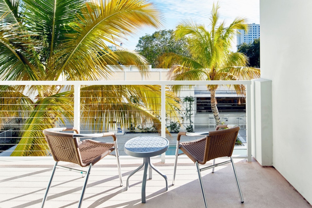 The Sarasota Modern, a Tribute Portfolio Hotel 42/44