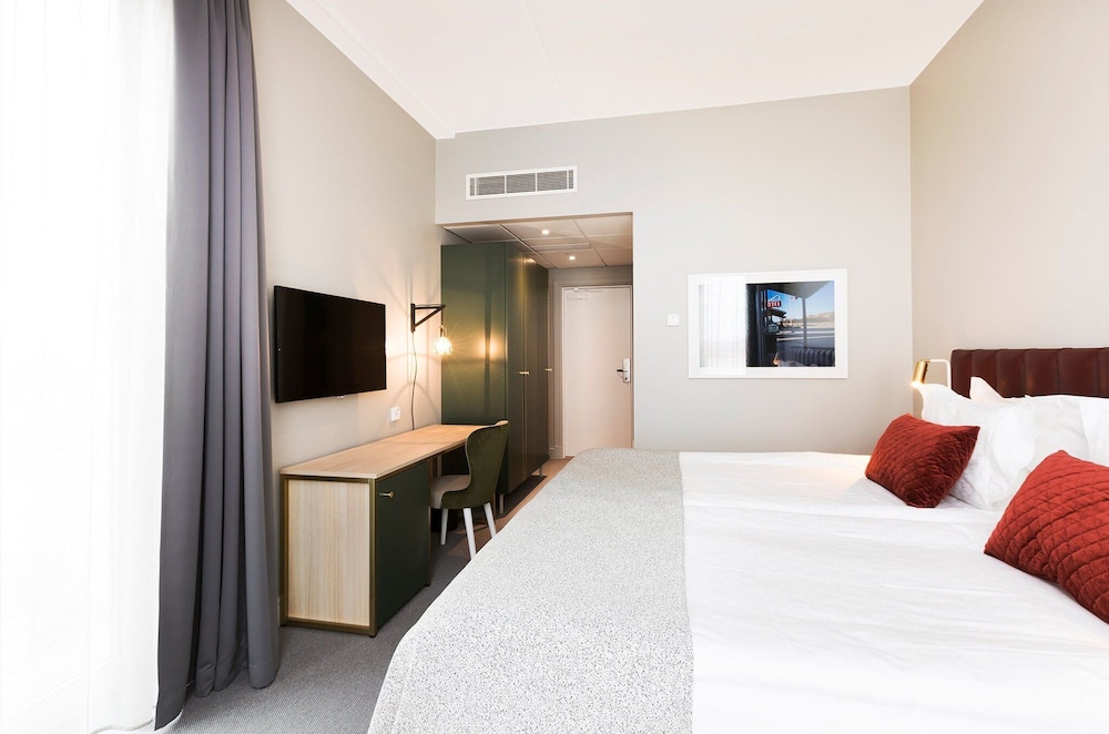 Elite Hotel Academia 19/65