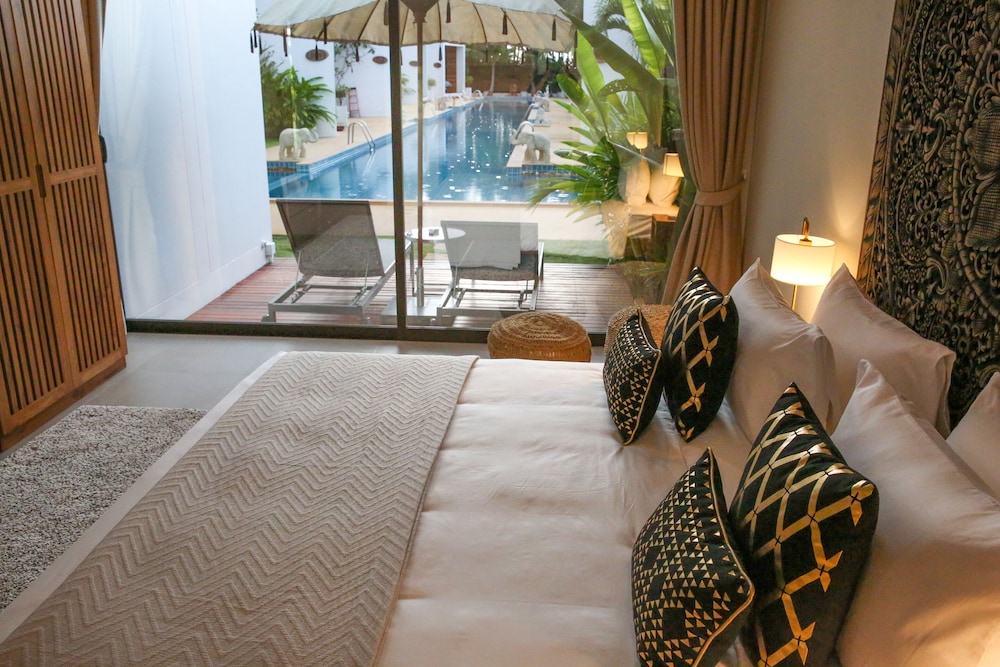 Zee Luxury Boutique Hotel 37/45