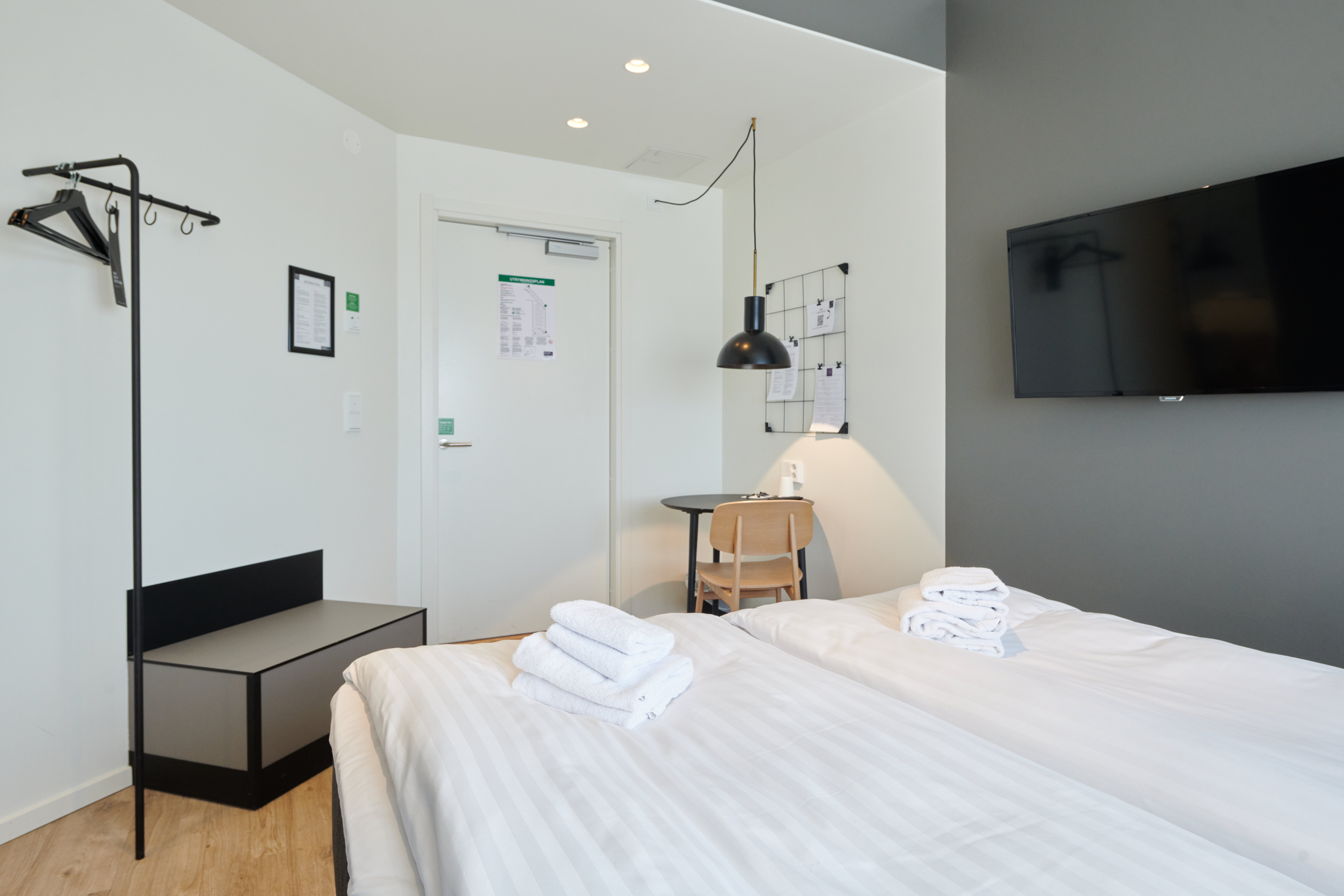 STANDARD, TWIN BEDS