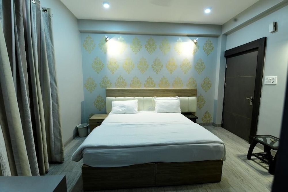 Hotel Jataka Inn 14/38