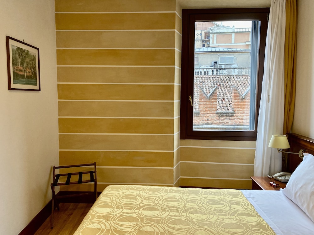 Hotel Aurora 19/50