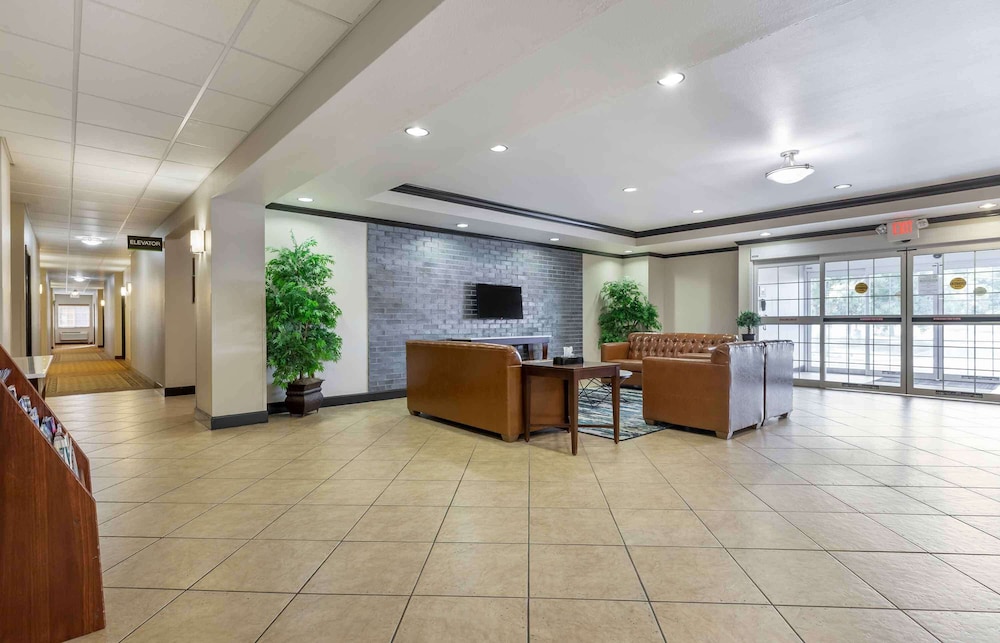 CANDLEWOOD SUITES BARTLESVILLE EAST 6/59