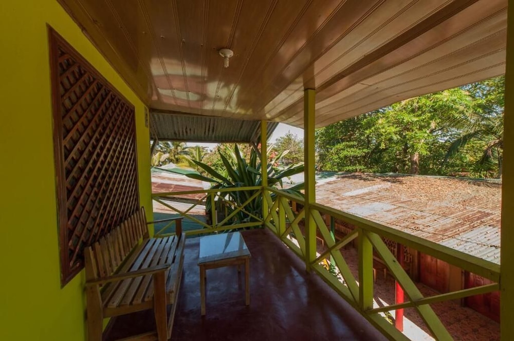 Cabinas El Icaco Tortuguero - Hostel 42/76