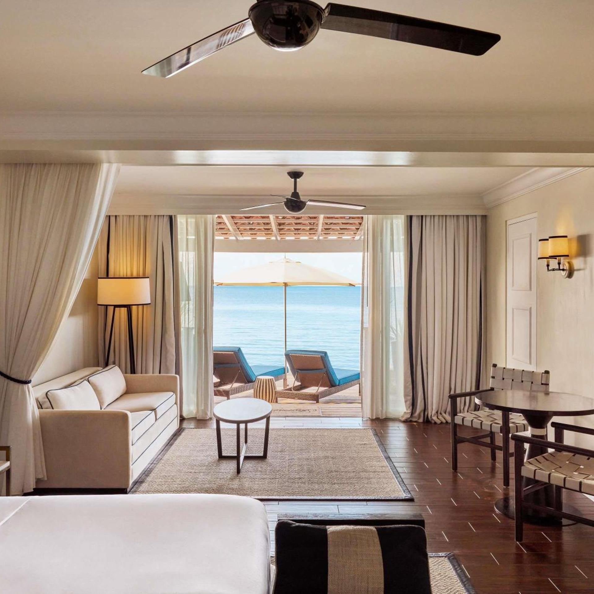 Room, King Bed, Beach Front, Accessible