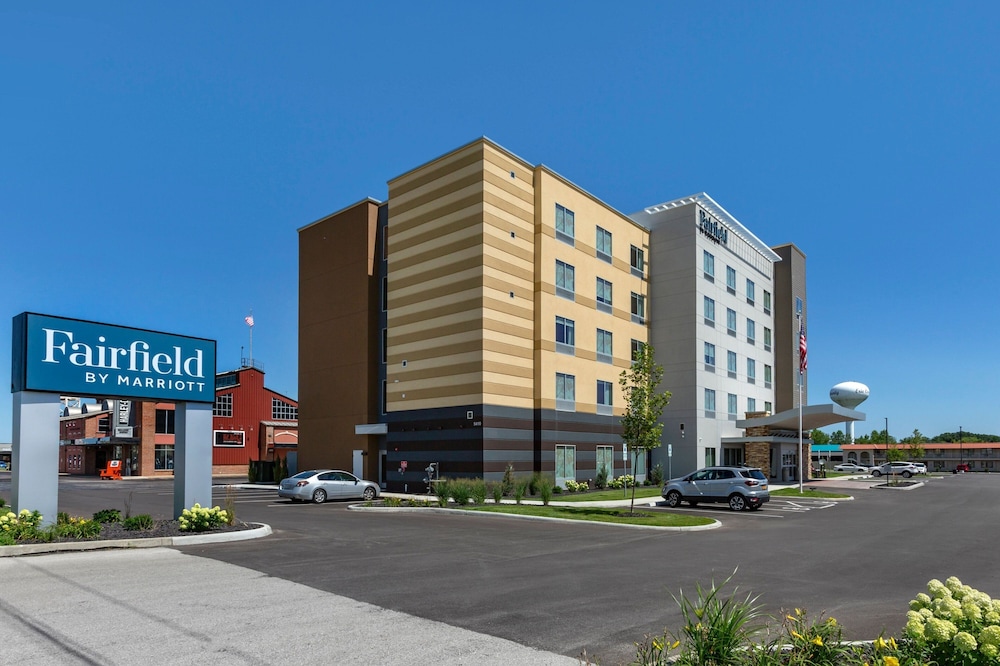 Fairfield by Marriott Inn & Suites Sandusky 44/49