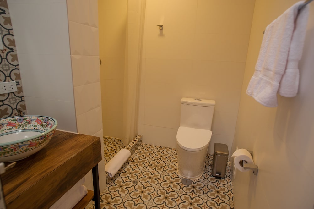 Casa Biru Hotel Boutique 62/68