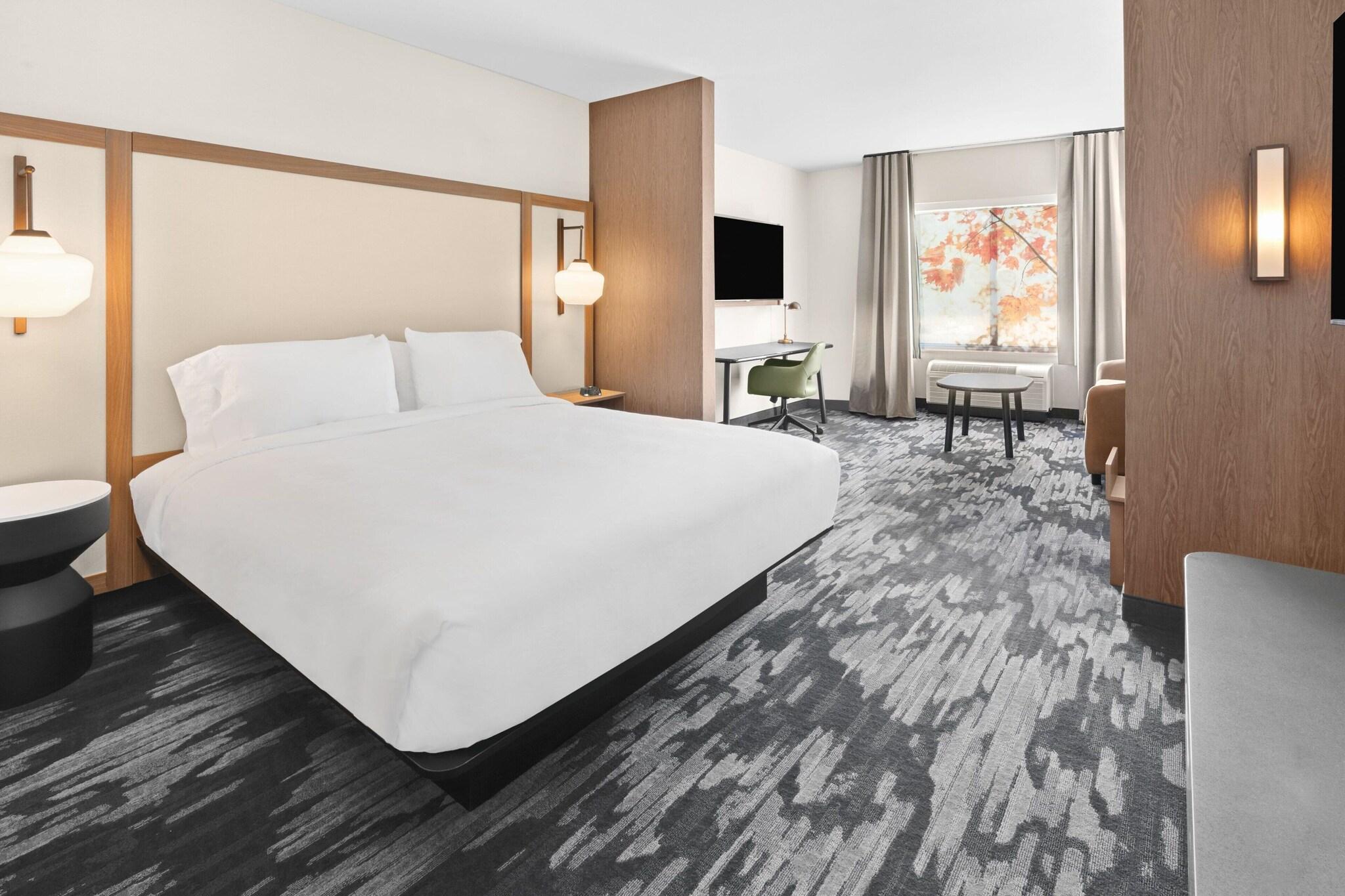 Fairfield Inn & Suites by Marriott Seattle Poulsbo 8/28
