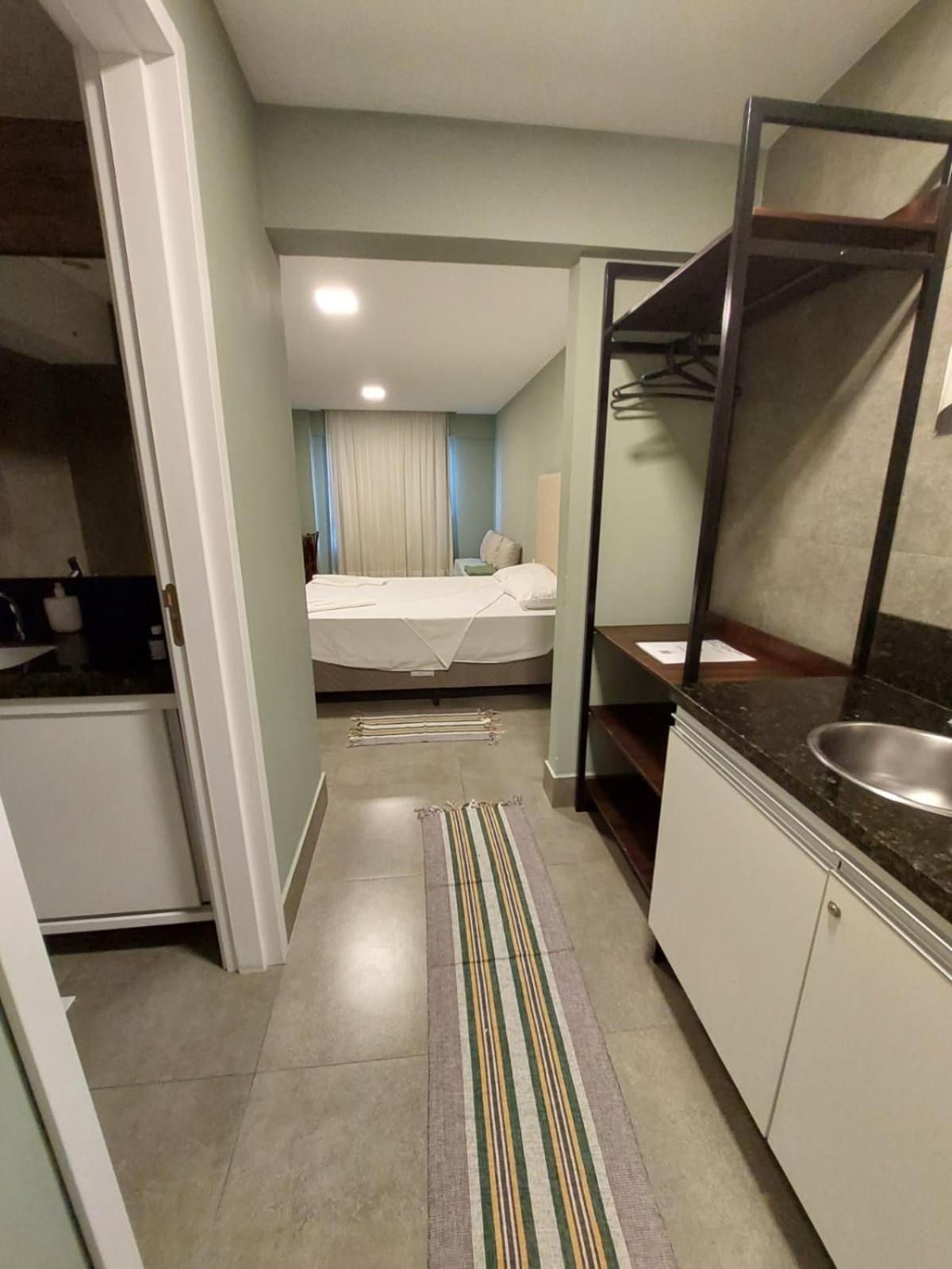 Hotel Illusion 25/50