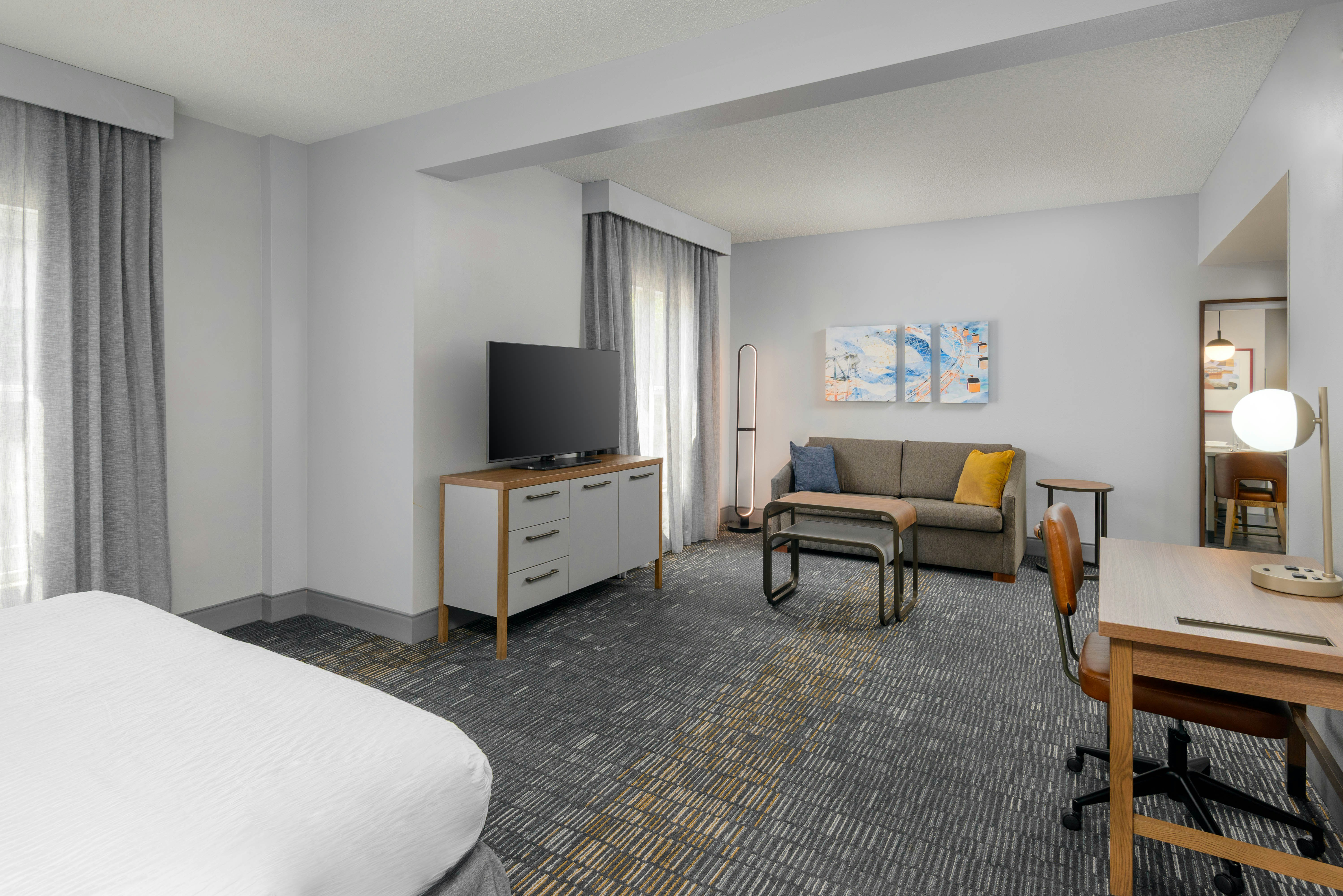 STUDIO, KING BED, ACCESSIBLE