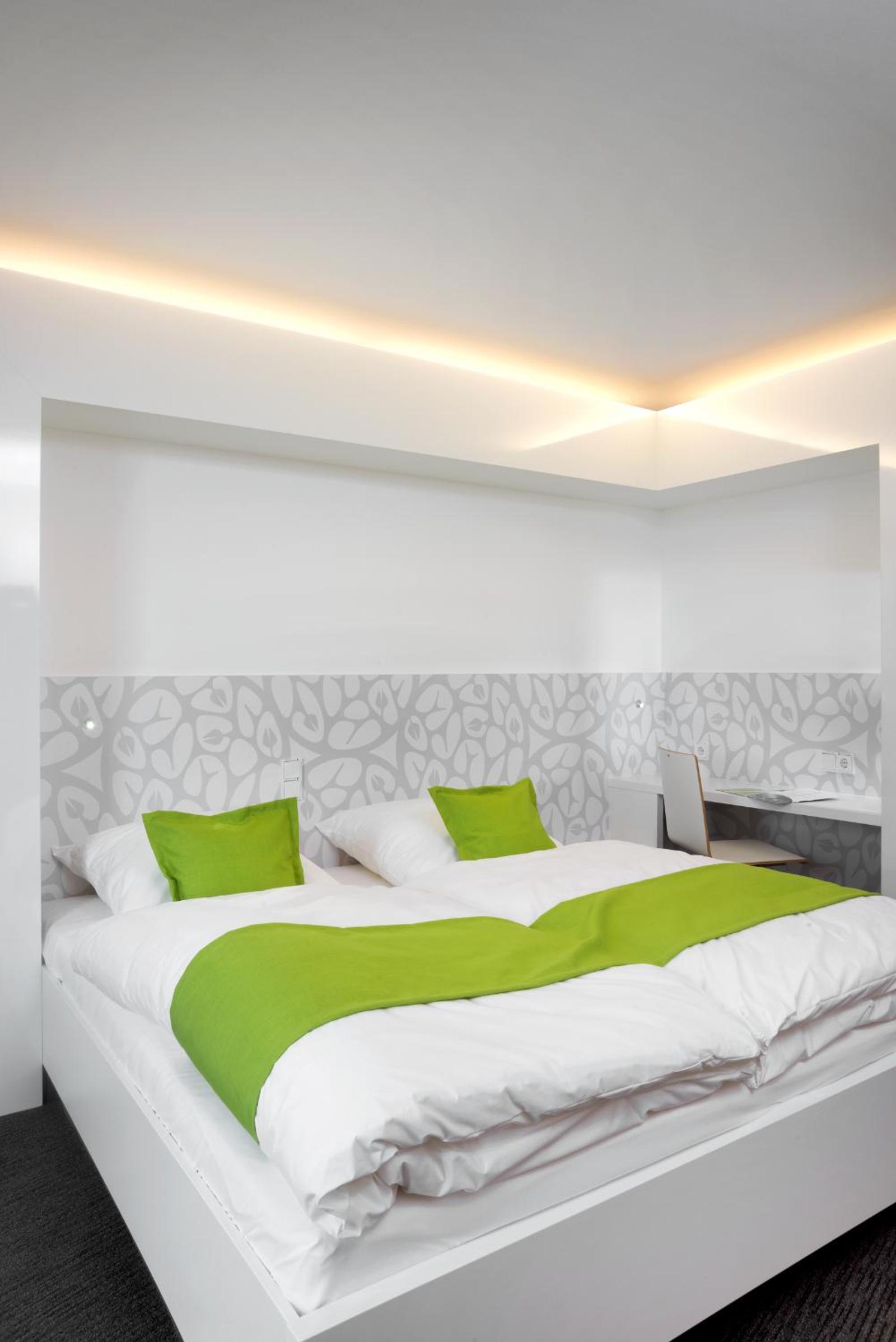 MARA Hotel 30/55