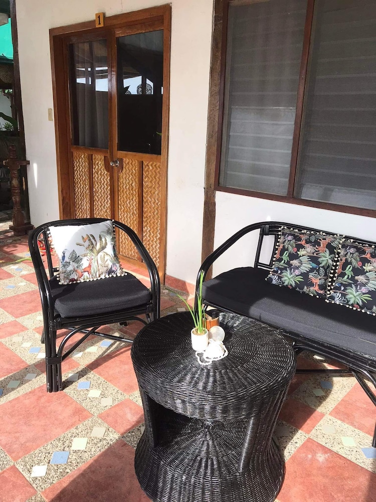 Golden Monkey Cottages 44/75