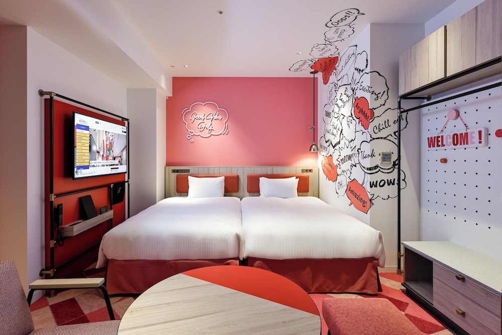 SUPERIOR, TWIN BEDS