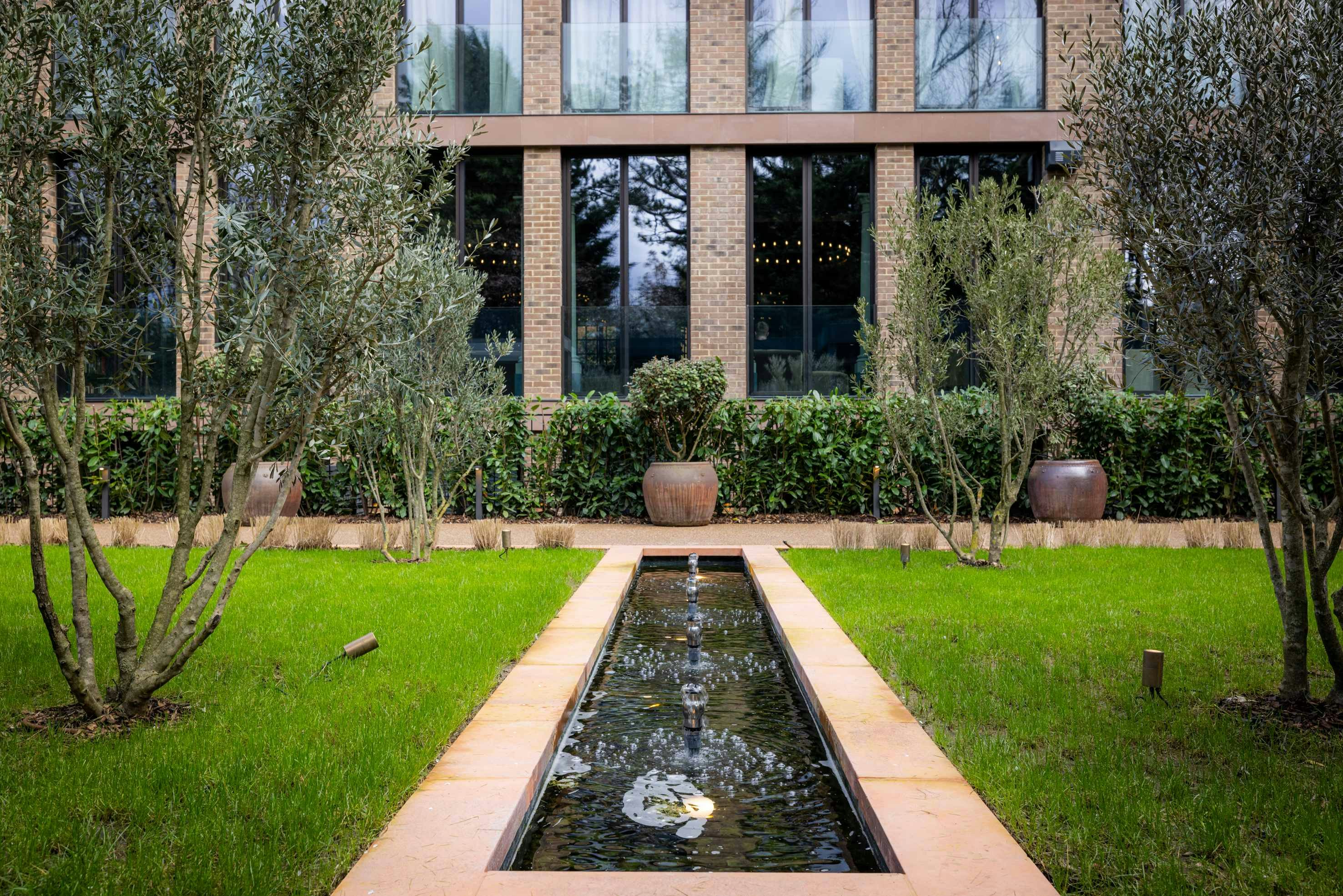 The Brondesbury by Nestor 20/25