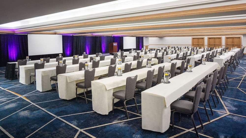Hyatt Regency Jacksonville Riverfront 56/68