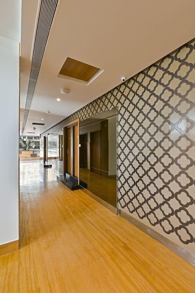 Hotel Leafio Mumbai 7/33