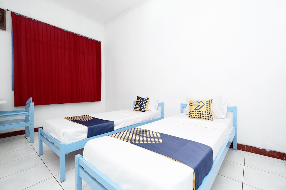 SPOT ON 2289 Hotel Saudara 11/26