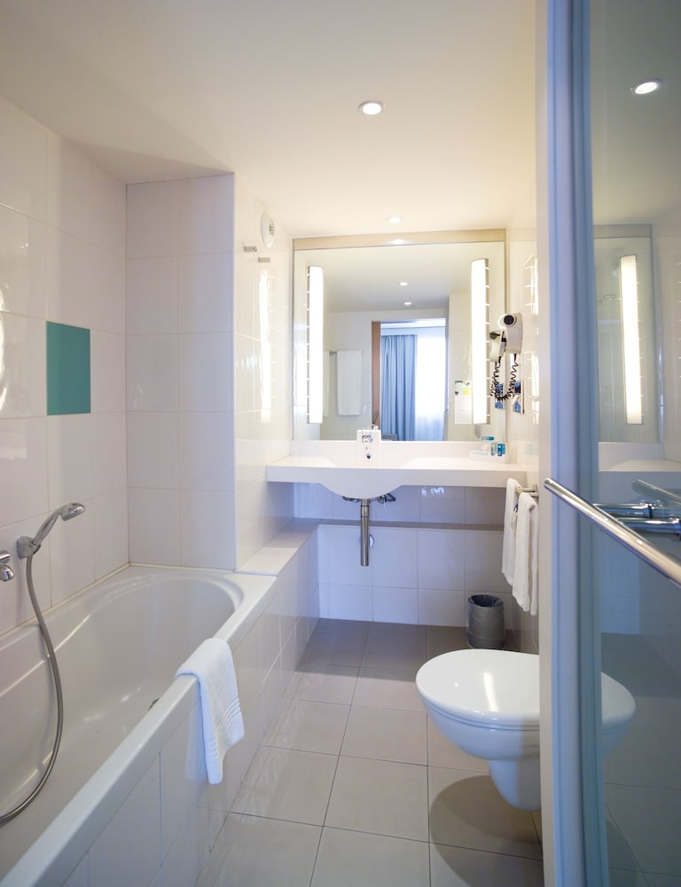 Novotel Barcelona Cornella Hotel 24/71