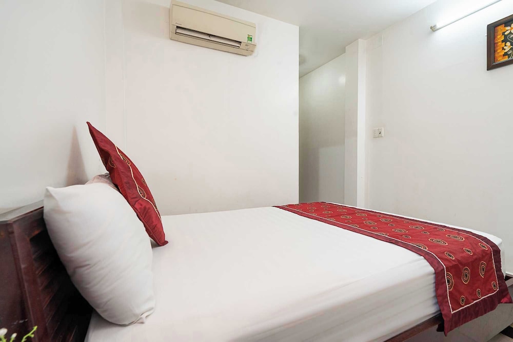 Collection O Dinh Dinh Hotel - Near Tan Son Nhat Airport 27/51
