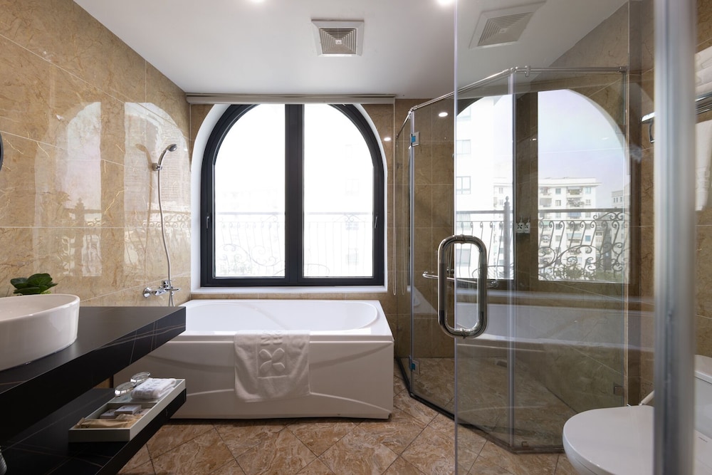 Nature Hotel 50/50