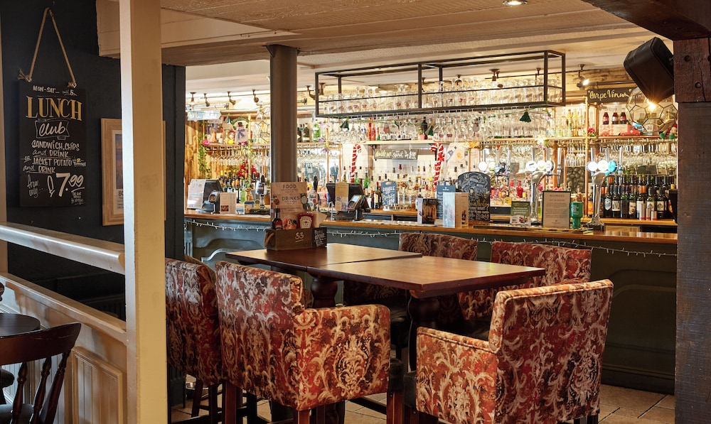 Spy Glass & Kettle Hotel 28/41