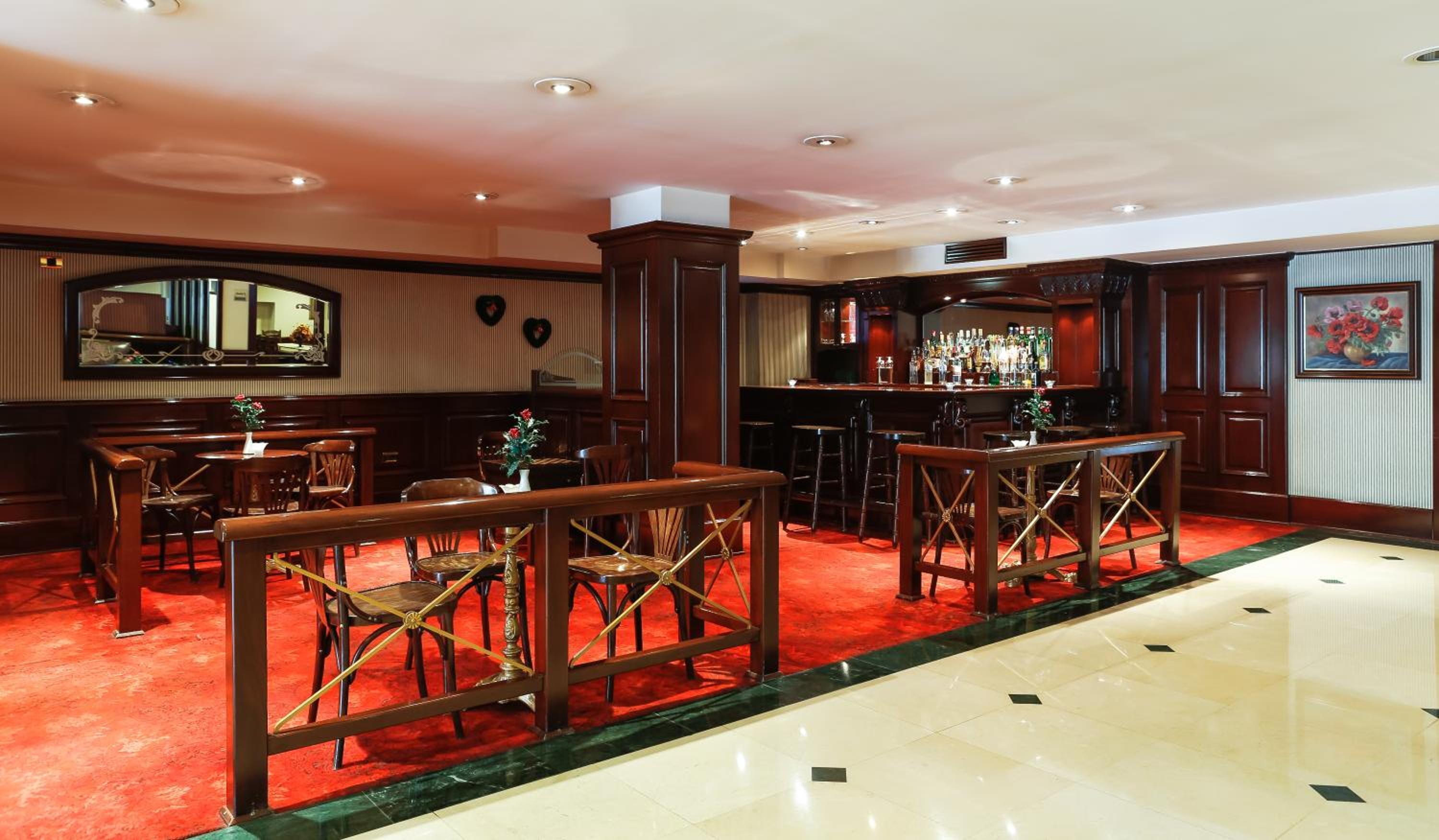 CENTRAL HOTEL 42/50