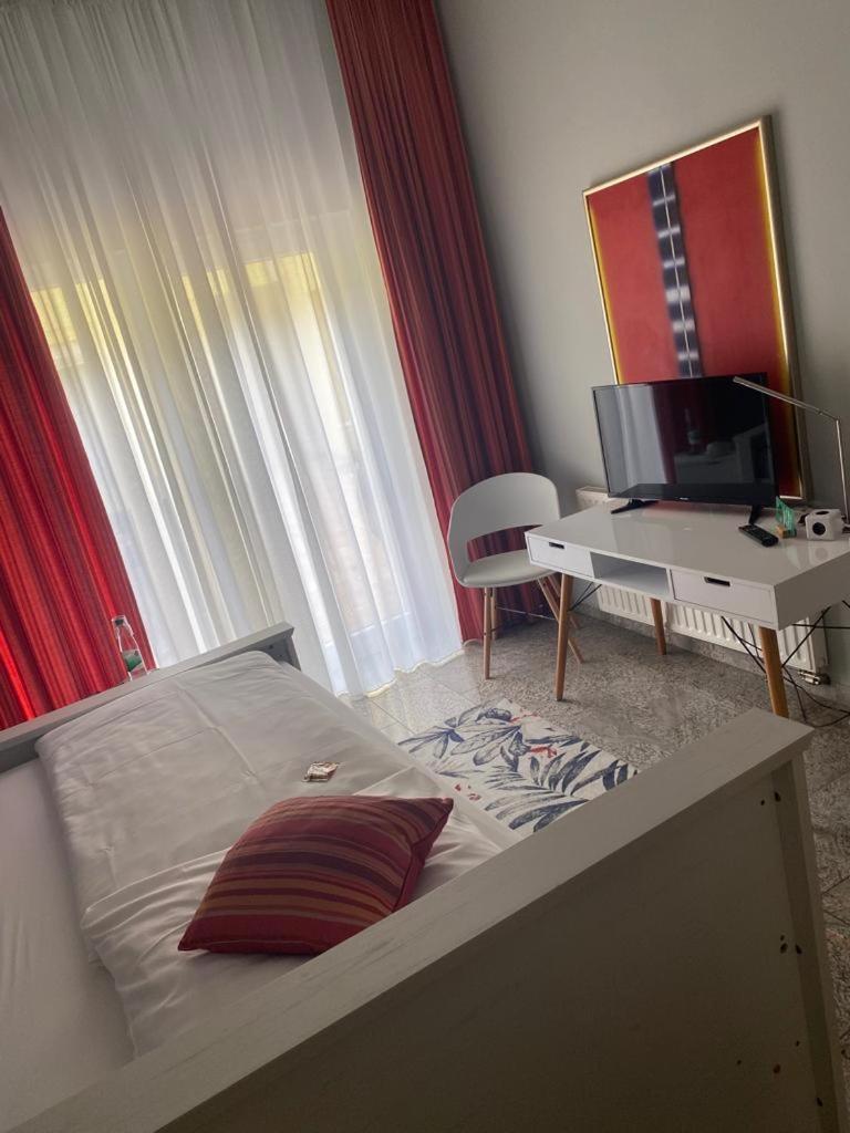 Hotel Papillon 40/50
