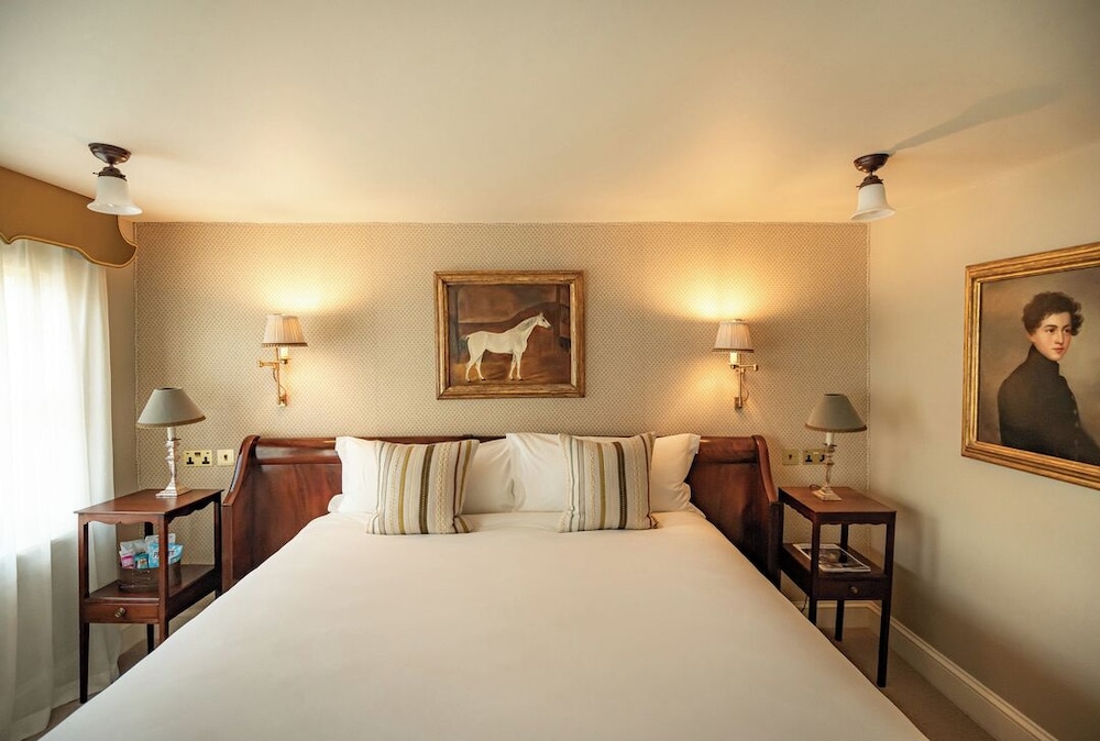SUPERIOR, KING BED