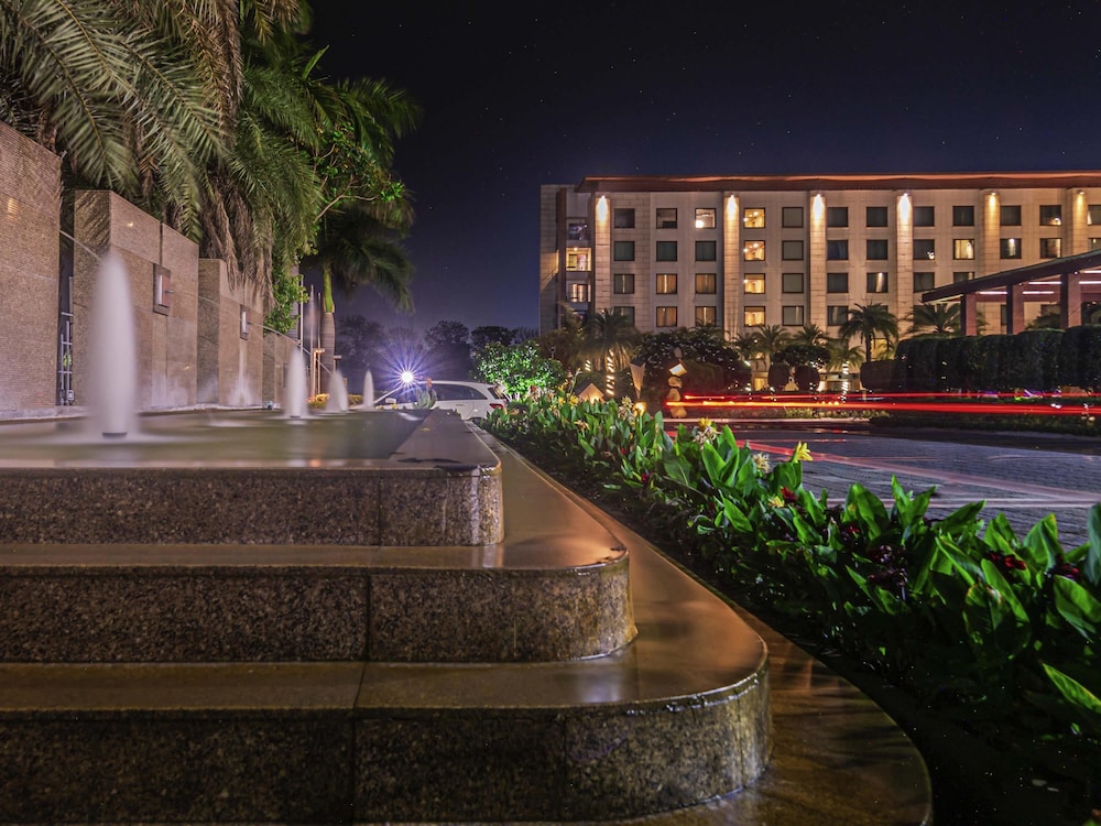 NOVOTEL HYDERABAD AIRPORT 70/71