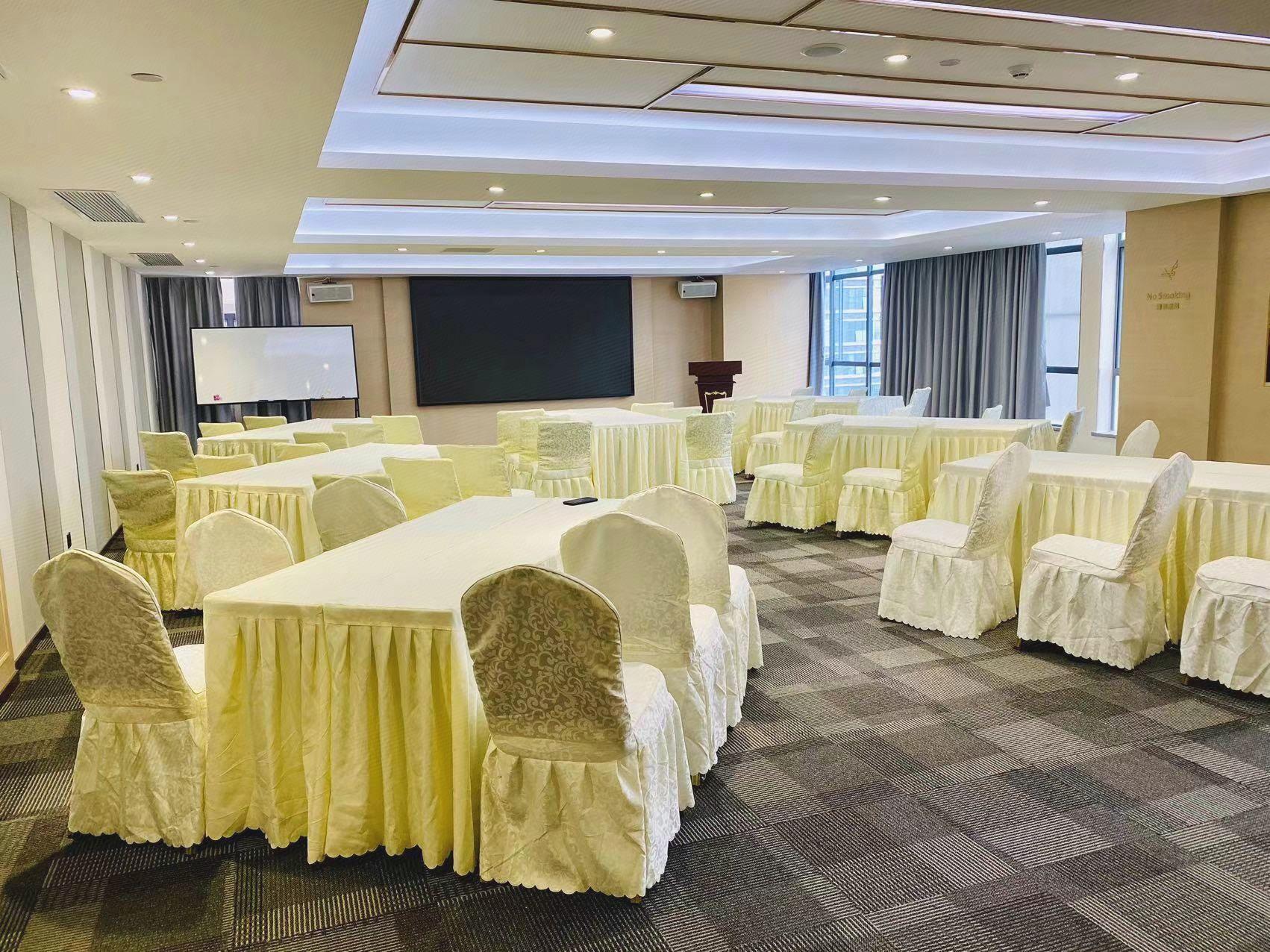 Lavande Hotel (Dongguan nanchengXiping Metro Station) 51/55