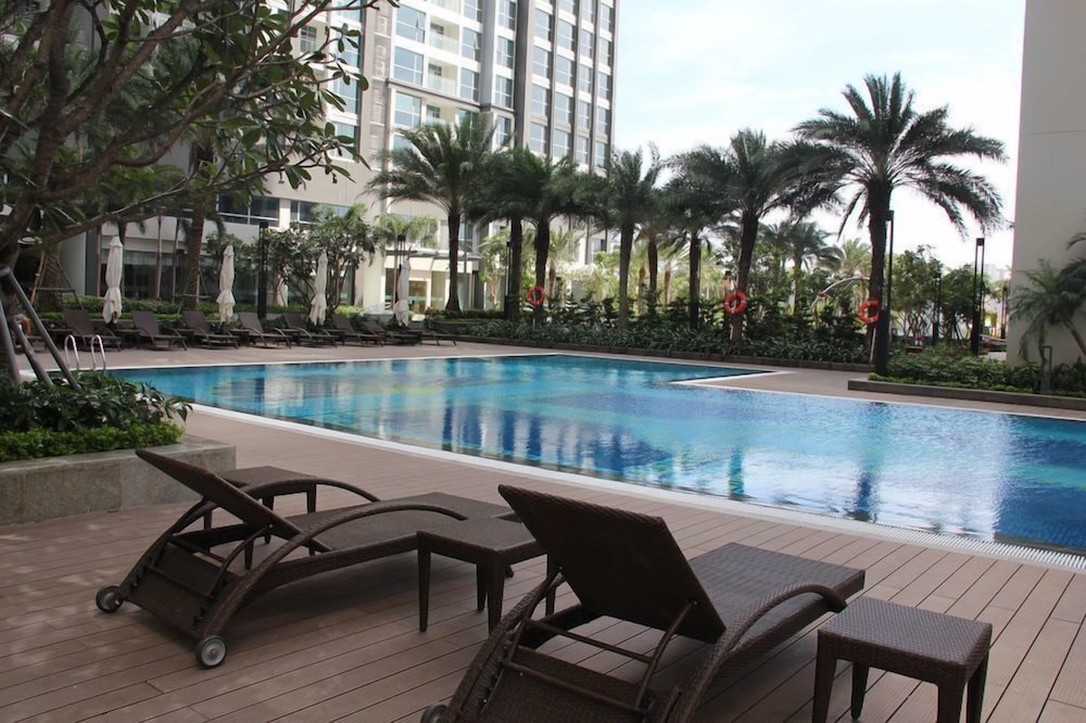 High-Floor River-View Apartment 46/50