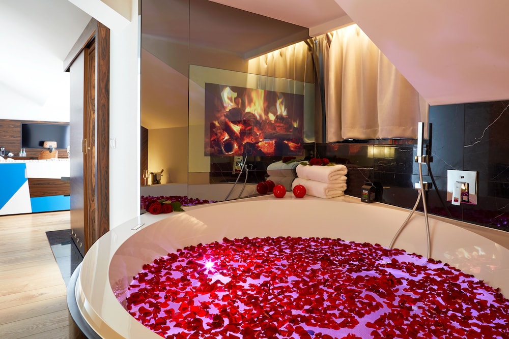 Inx Design Hotel 4/44