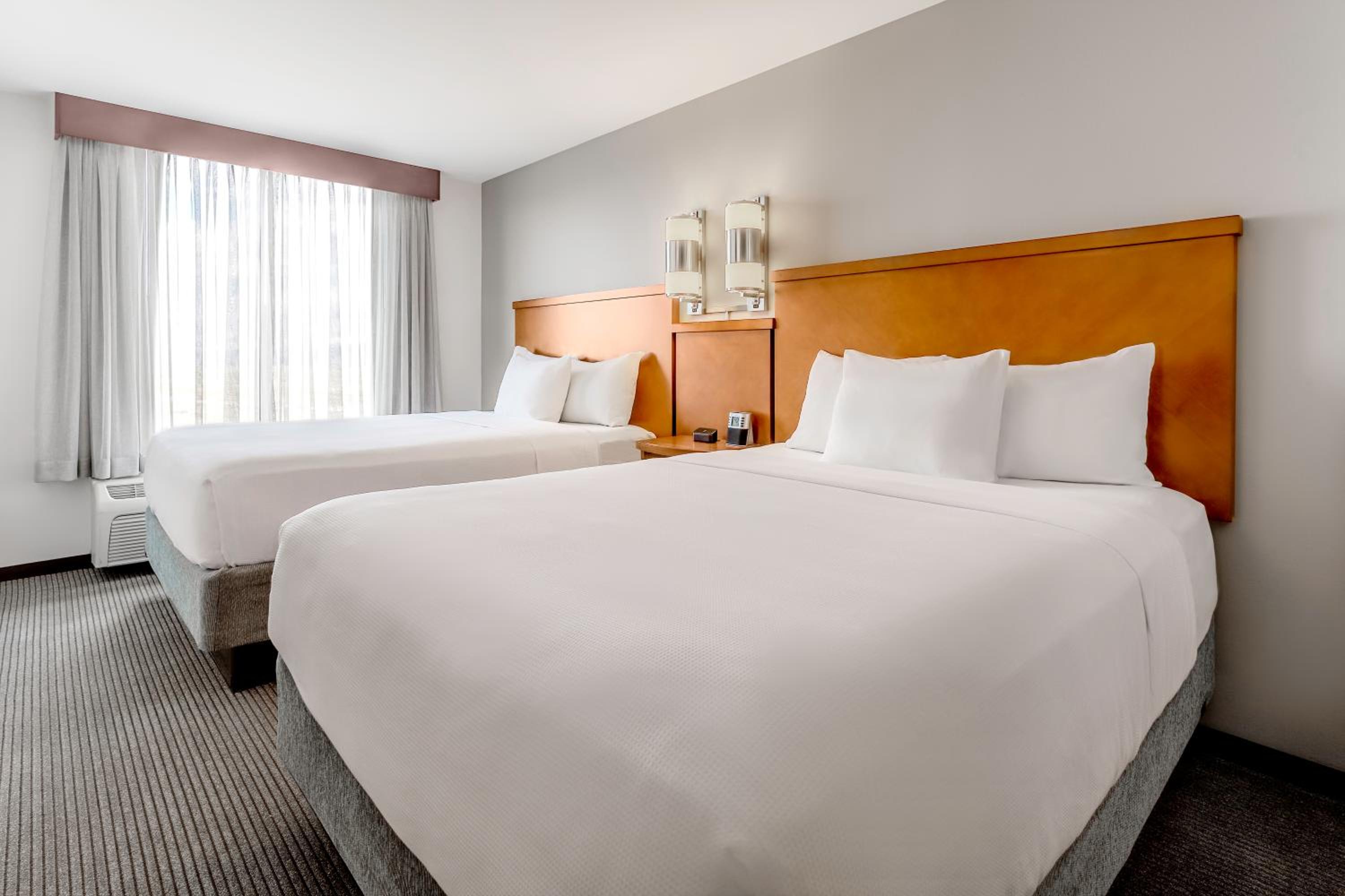 Room, 2 Queen Beds, Sofa, Accessible