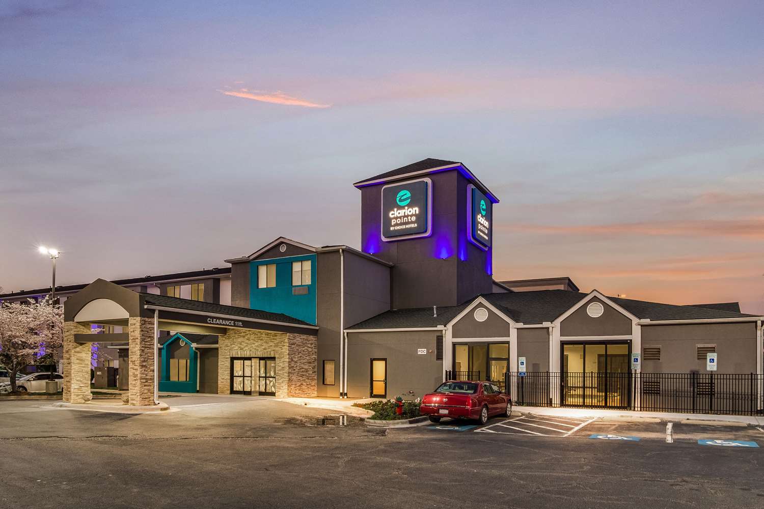 Clarion Pointe Wake Forest - Raleigh North 4/37
