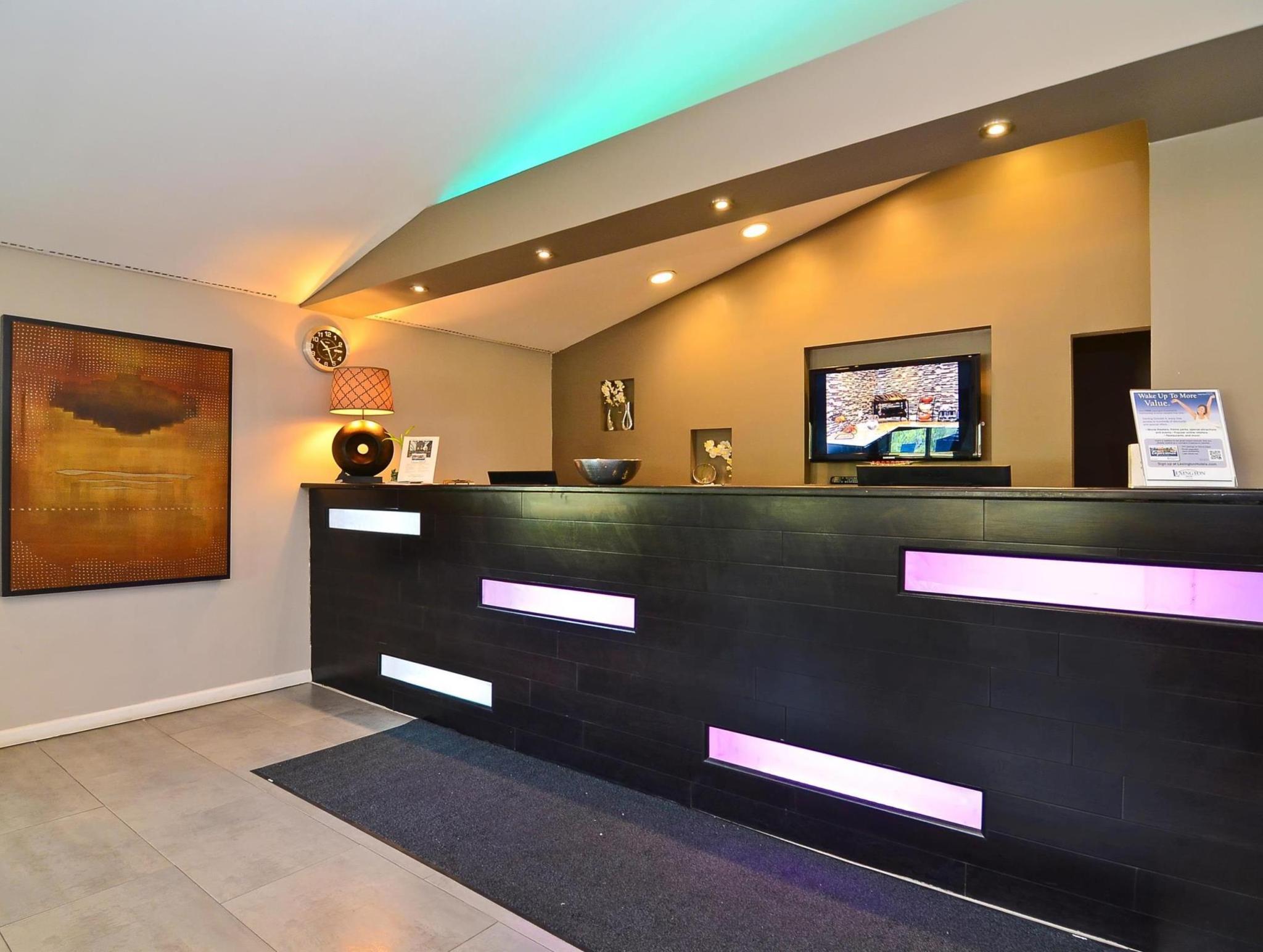 Lexington Inn And Suites-N.W. Chicago/Elgin 3/20