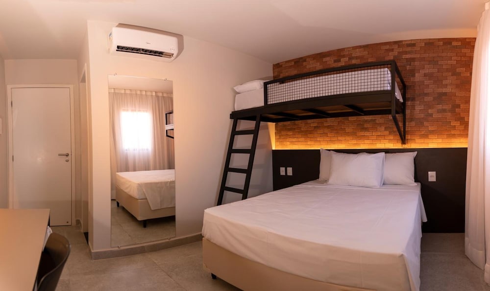 Design, Quadruple, 1 Double and 1 Single Bed, Murphy Bed