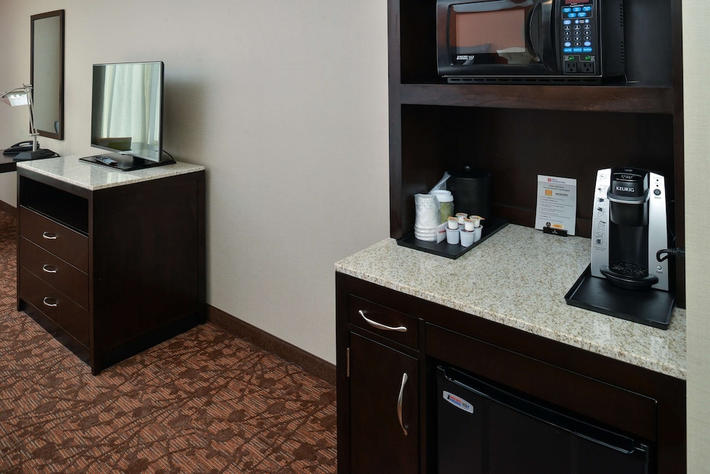Hilton Garden Inn Cincinnati/West Chester 59/81