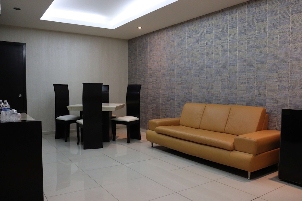 Wyndham Garden Aguascalientes Hotel and Casino 25/50