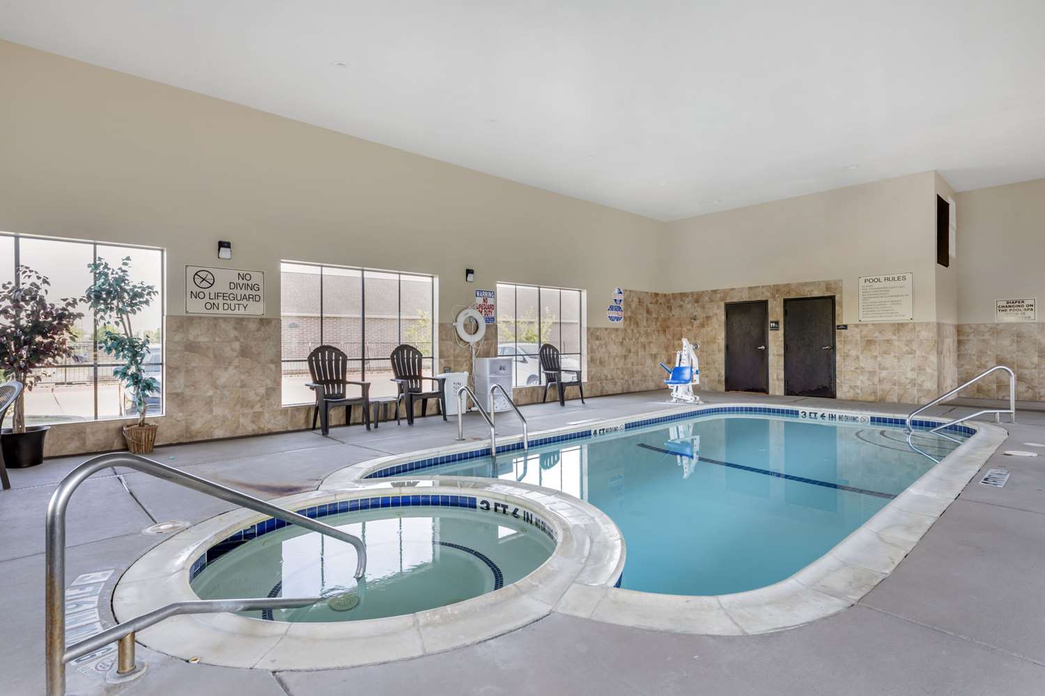 Comfort Inn and Suites Fort Worth Fossil Creek 14/22