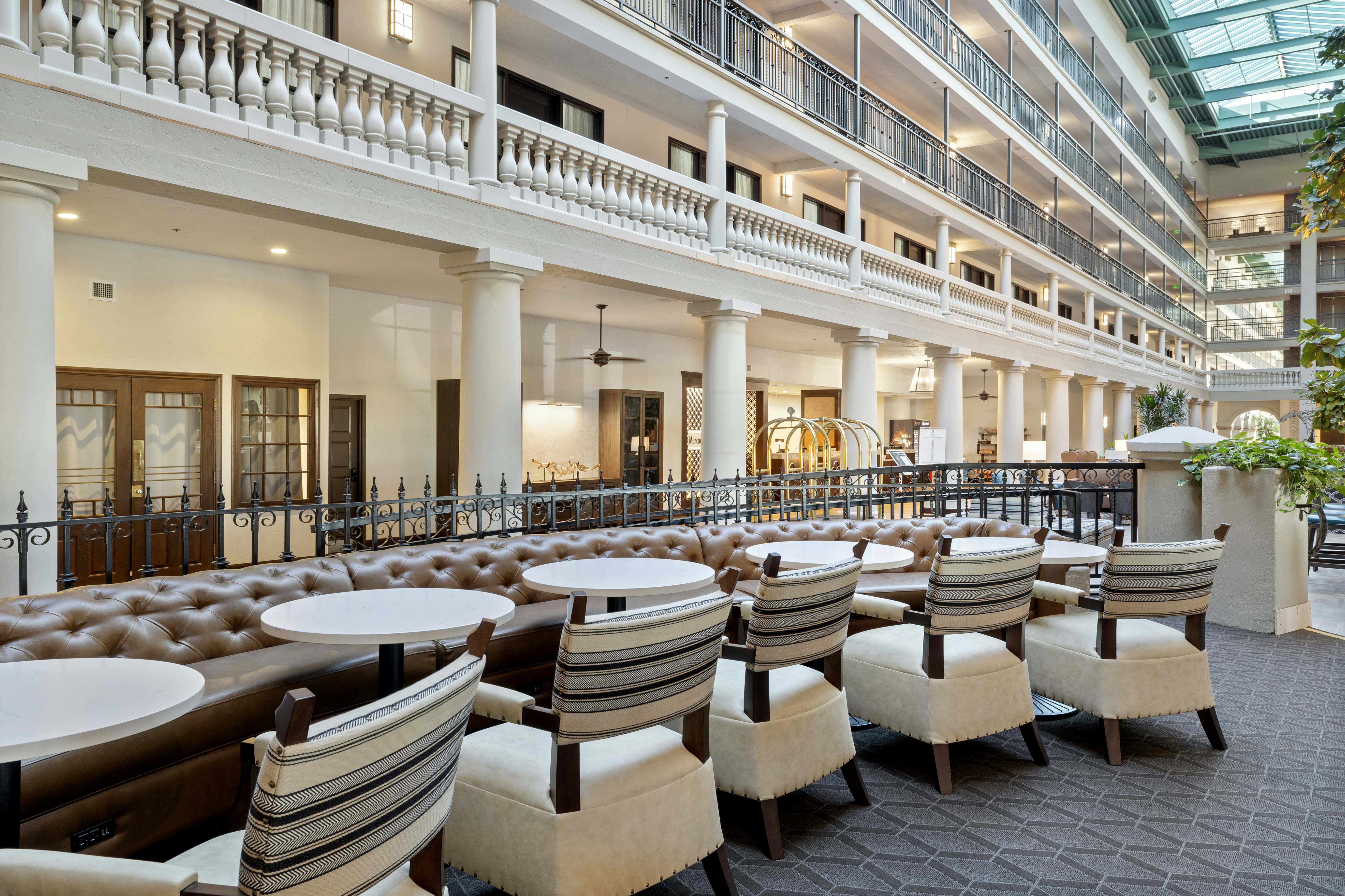 Embassy Suites by Hilton Los Angeles International Airport South 35/65